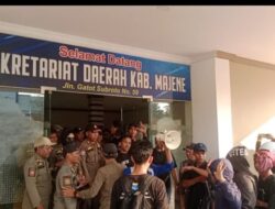 Nota palsu di duga terjadi di pusaran dinas kesehatan majene mahasiswa PMII geruduk kantor bupati.